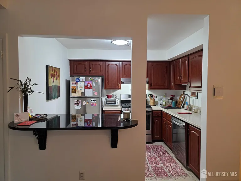 119 Commonwealth Ct #11 — Photo 5