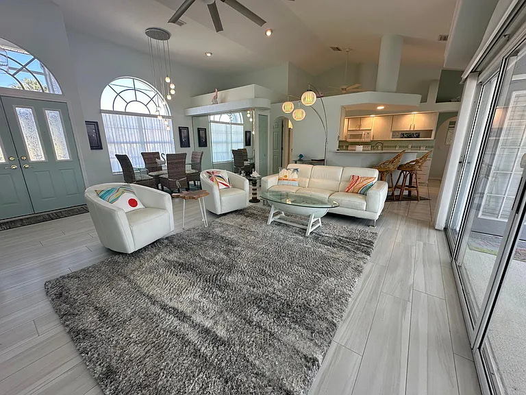 603 Rotonda Cir — Photo 41