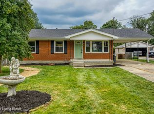 6812 Triangle Dr, Louisville, KY 40214