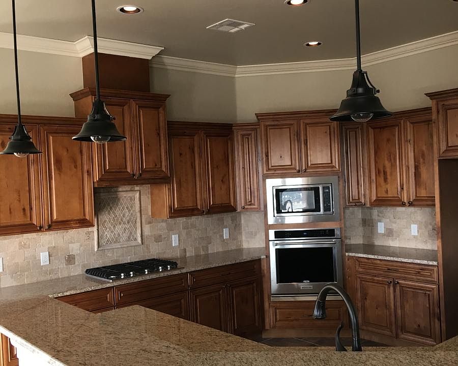 2nd image of 433 Saint Claire Dr