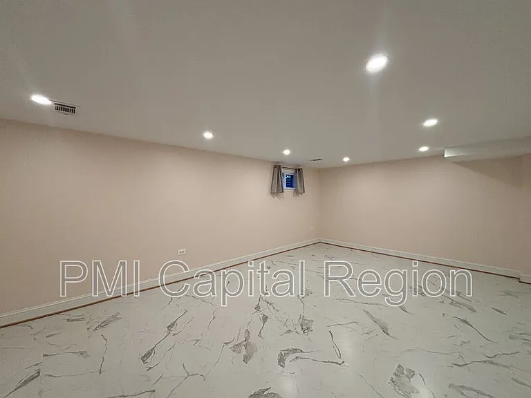 12 Mills Rd — Photo 20