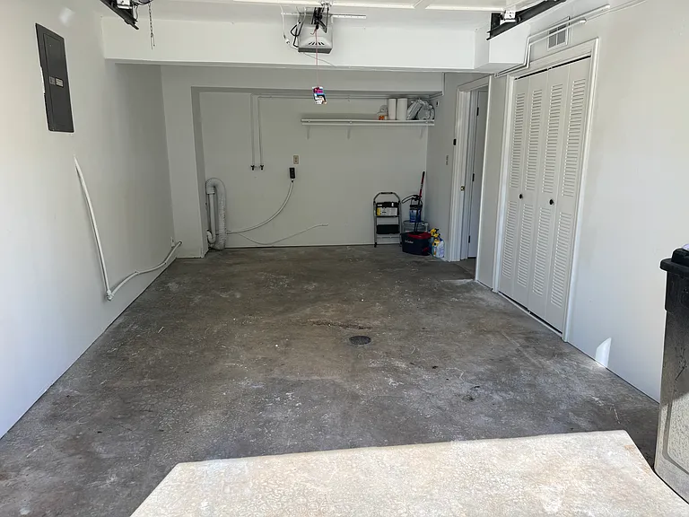 7800 N Camden Ave — Photo 13