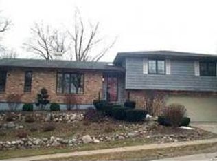 2395 Lincoln Rd, Bettendorf, IA 52722