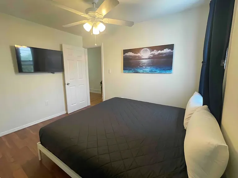 3915 Winchester Ave — Photo 16
