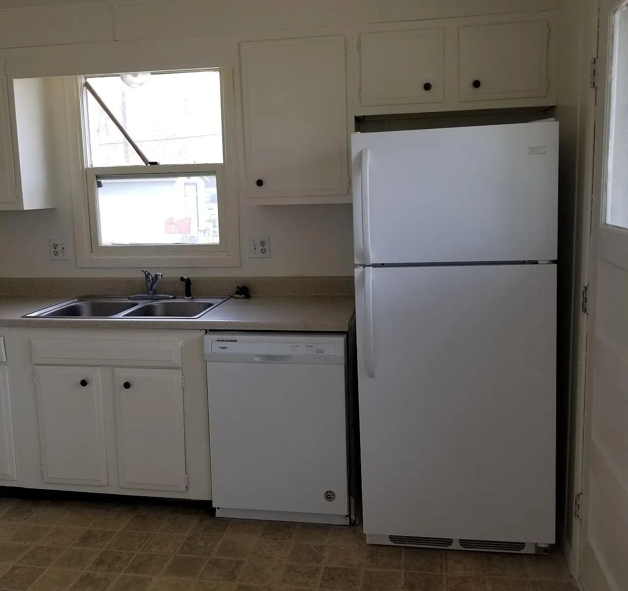 2 bed, 1440 sqft, $1,195 — Photo 4