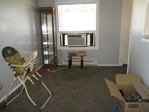 5th image of 506 W Overland Dr