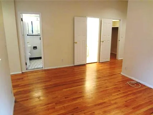 Rented by Keller Williams NYC | media 31