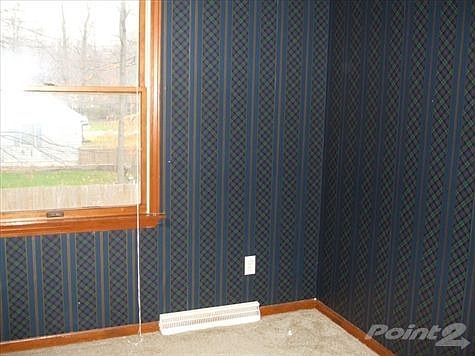 3rd image of 4176 Quaker Hill Dr
