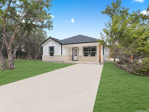 3rd image of 1096 Deer Valley