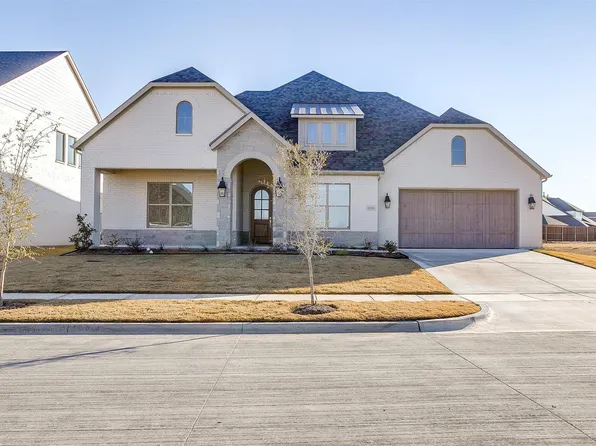 950 Highlands Ave, Aledo, TX 76008