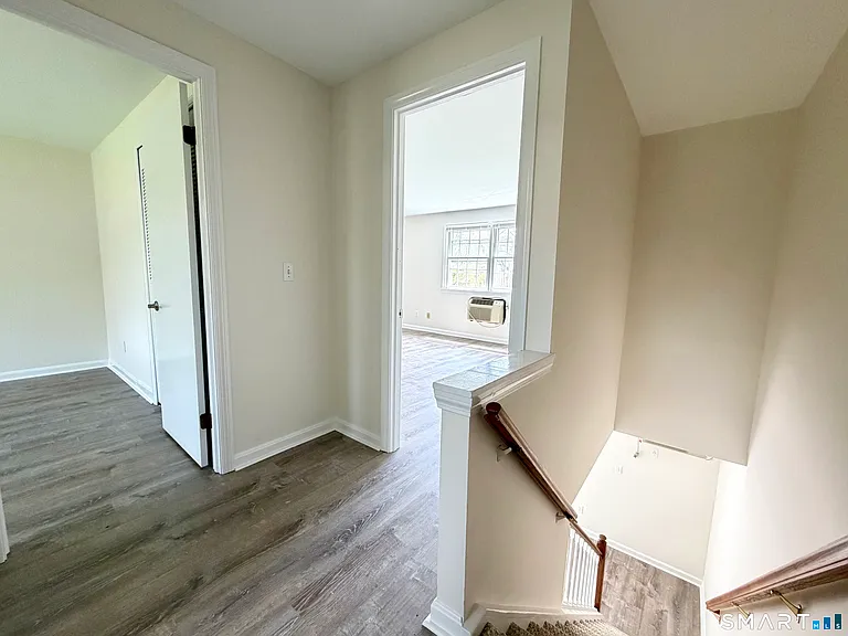 47 Old Farms Ln #47 — Photo 12