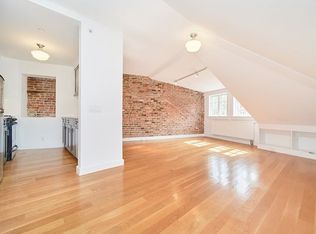 252 W 10th St, New York, NY 10014