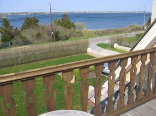 747 Flying Point Rd, Water Mill, NY 11976