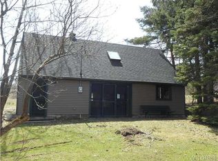 11283 Worden Rd, Delevan, NY 14042