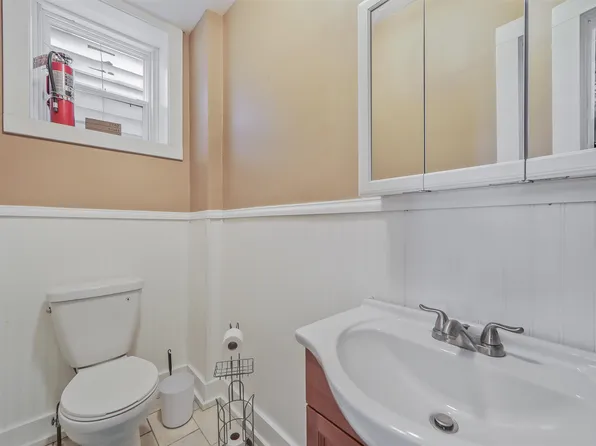 326 Kearny Avenue image 16 of 19