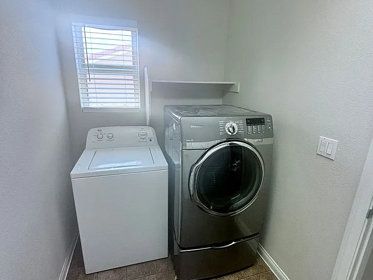 3117 Greenfriar Ave — Photo 21