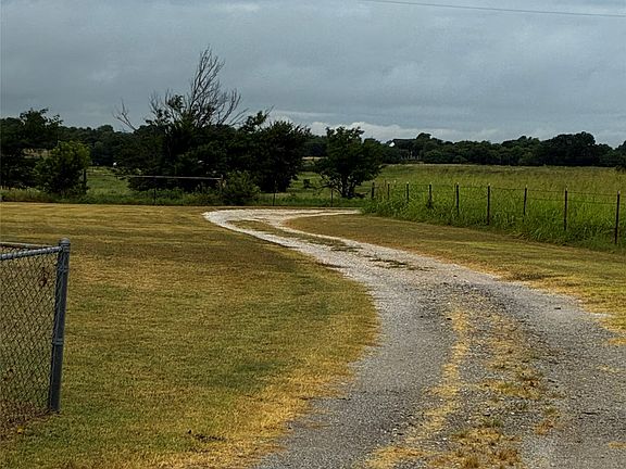 3rd image of 139 Private Road 2660