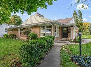 1221 McCormick St, Green Bay, WI 54301