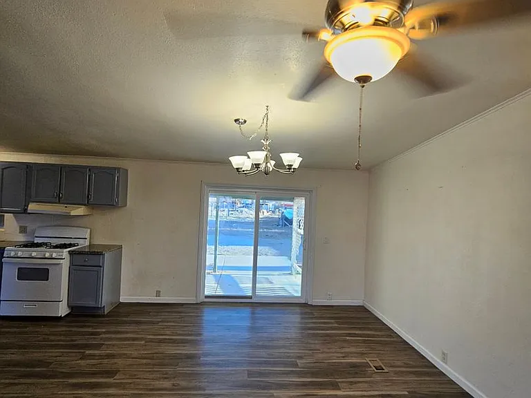 219 Ambee Way — Photo 11