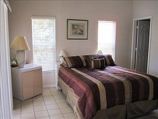 4th image of 110 Lamplighter Dr