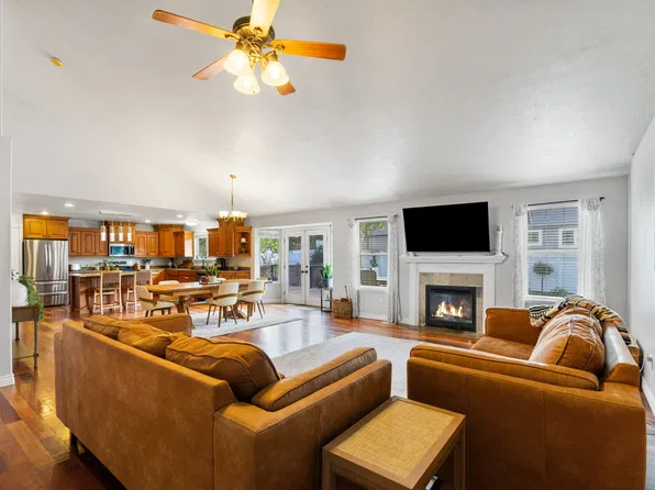 495 Country Club Dr, Stansbury Park, UT 84074