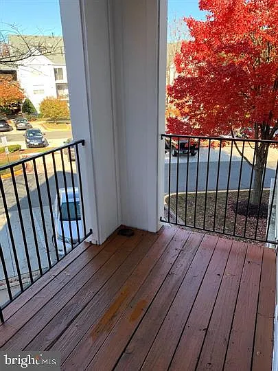 10010 Vanderbilt Cir #5-9 — Photo 13