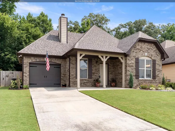1174 Washington Dr, Moody, AL 35004