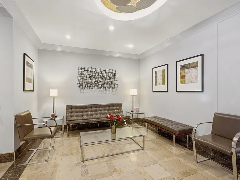 153 E 57th St #17B — Photo 8