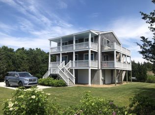 28 Beach Rd #28, Oak Bluffs, MA 02557