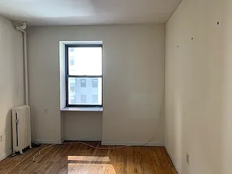 Rented by Salon Realty Corp