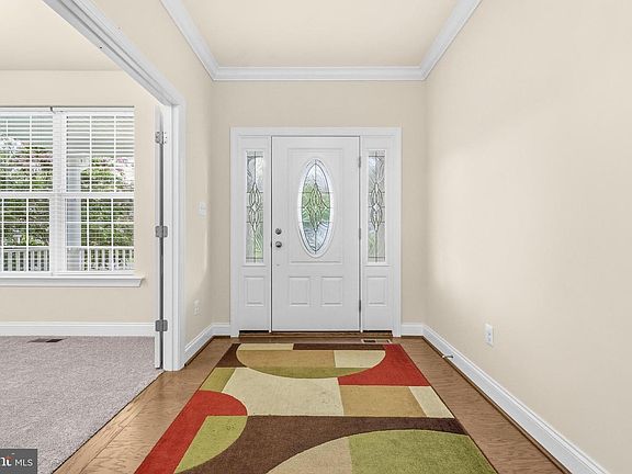 3rd image of 214 Oakland Hall Rd