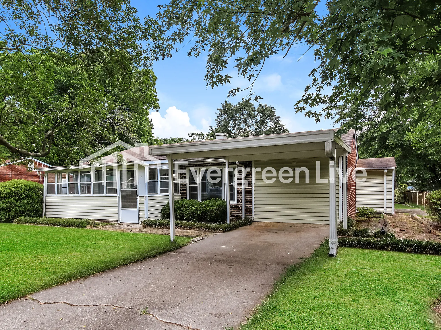 3 bed, 3.0 bath, 1662 sqft, $1,395 — Photo 2