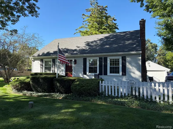 11855-31 Mile Rd, Washington, MI 48095
