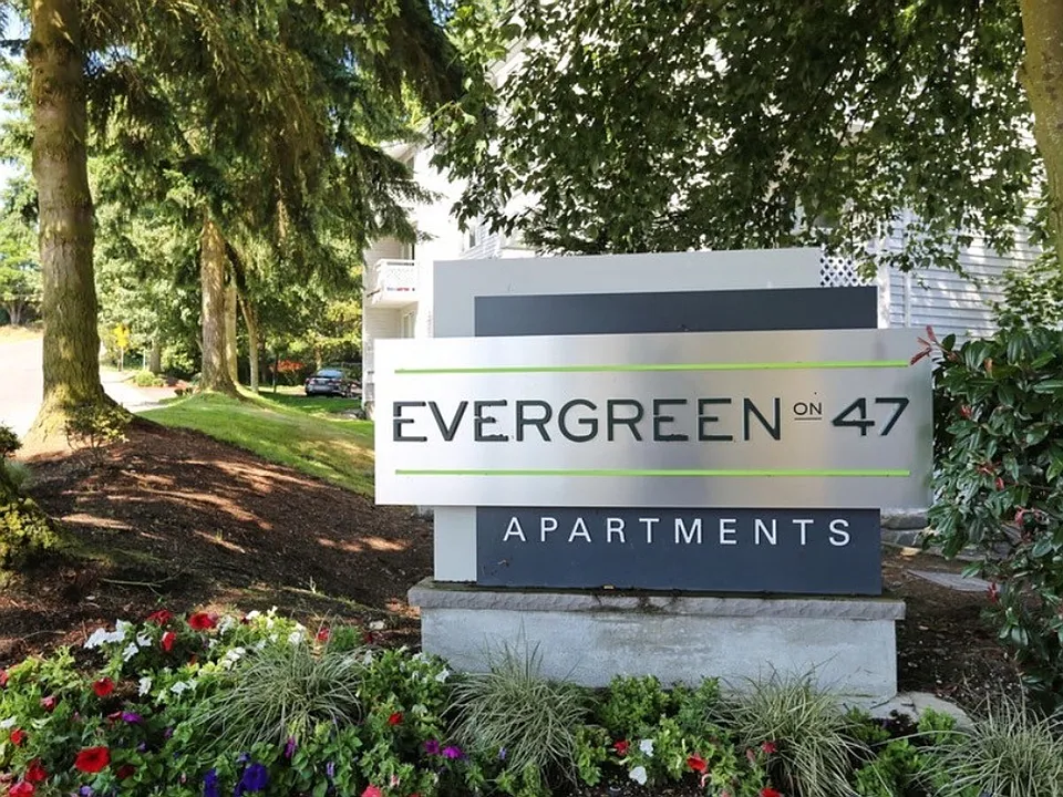 Evergreen on 47th