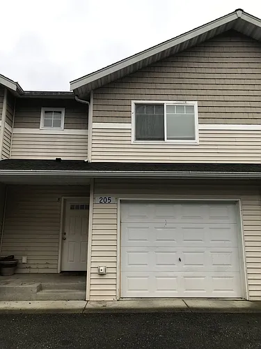 205-211 Thompson Pl Photo 1