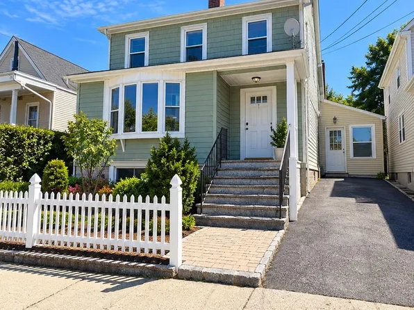 249 N Macquesten Pkwy, Mount Vernon, NY