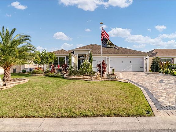 2nd image of 852 Wiechens Way