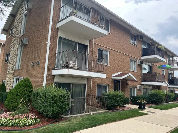 6107 W 64th Pl #1, Chicago, IL 60638