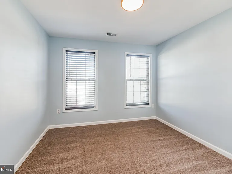 10329 Bridle Ct — Photo 19