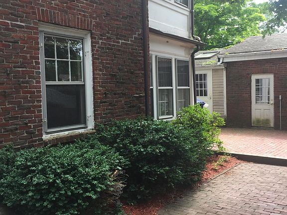 2nd image of 20 Trinity Ter