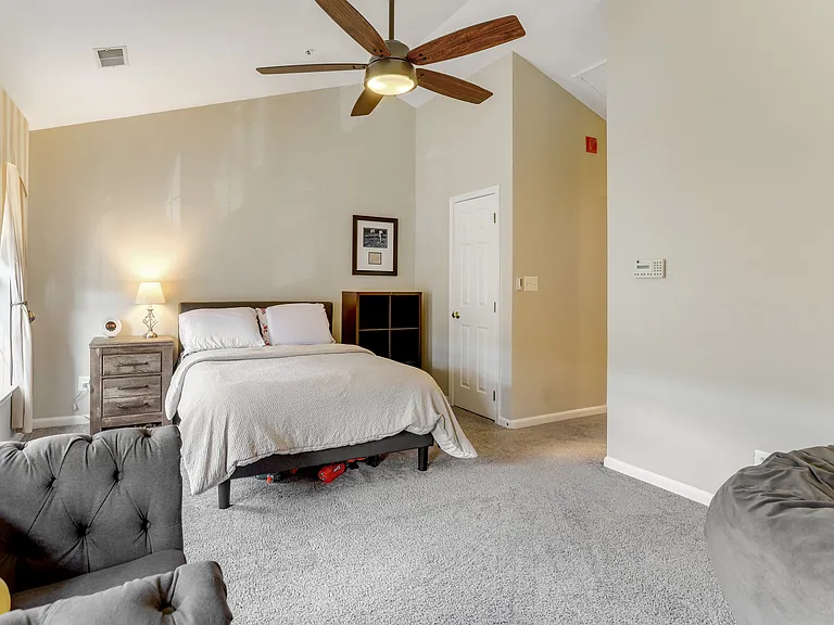 141 Martin Ln — Photo 42