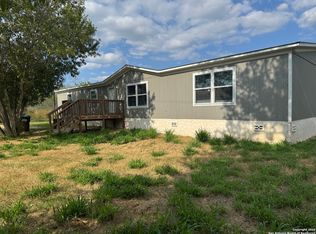 19124 Lagloria Rd, Elmendorf, TX 78112