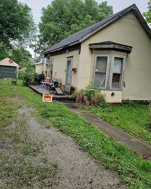 2nd image of 1020 N 4th St