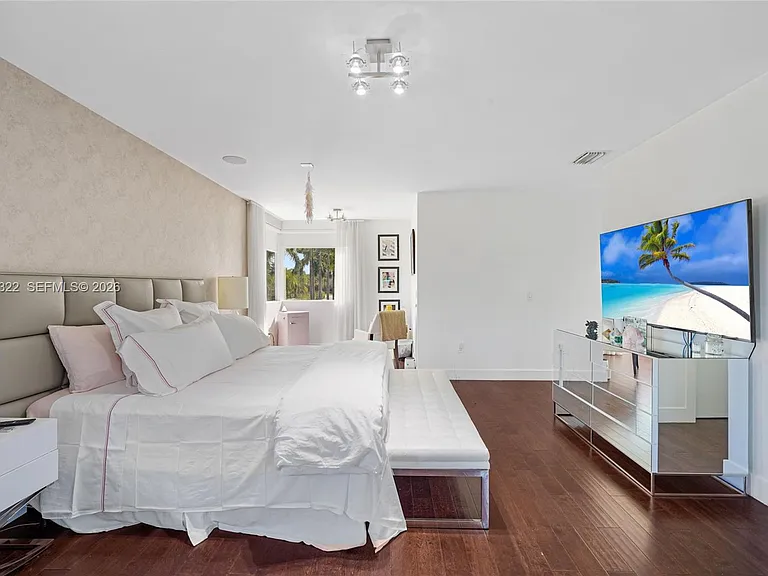 7515 NW 99th Ave — Photo 47