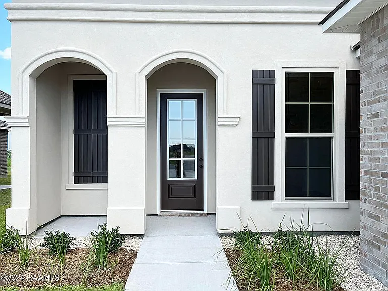 McGillis Ln — Photo 2