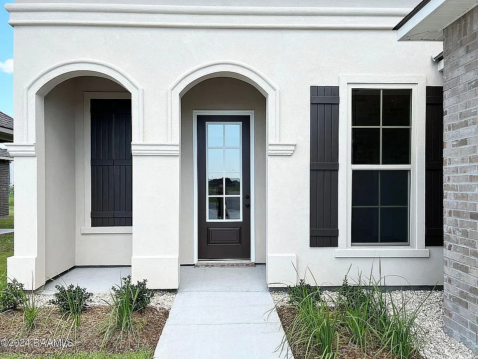 Building Photo - McGillis Ln
