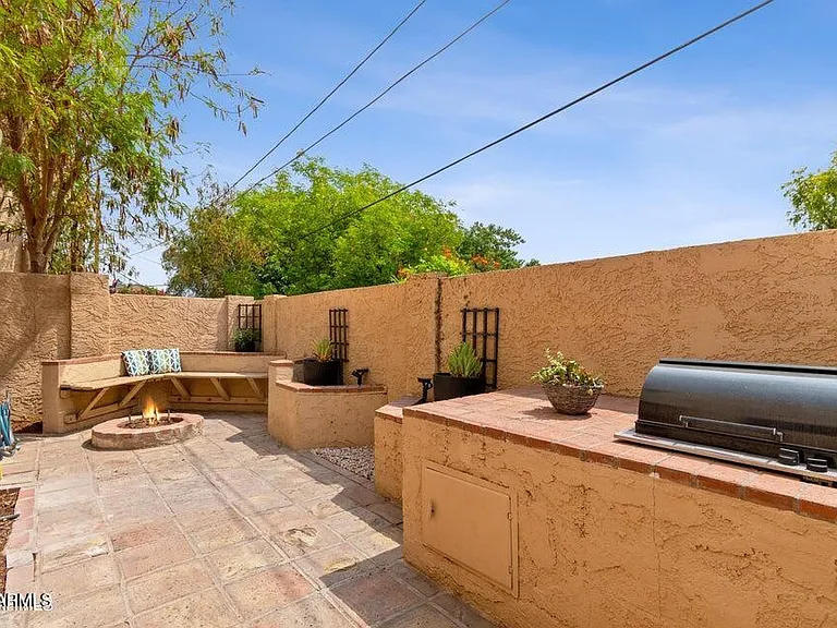 1025 E Highland Ave #24 — Photo 14