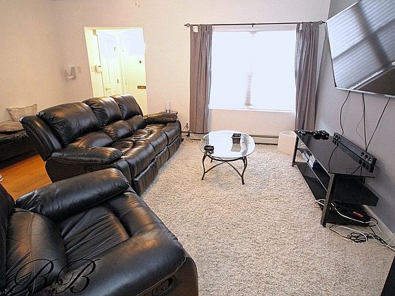 4th image of 3302 Avenue