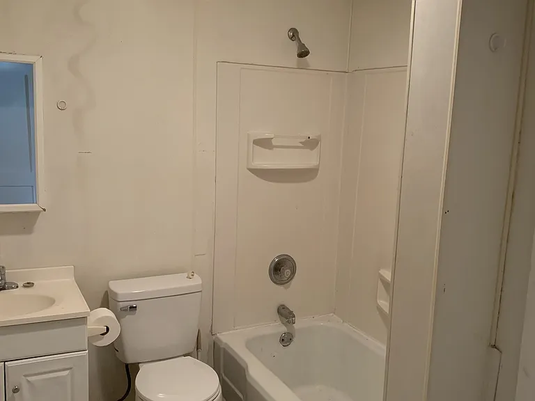 5727 Sanford Ave — Photo 7