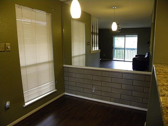 3rd image of 1516 Bay Area Blvd APT T12